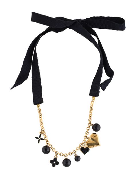 louis vuitton choker necklace.